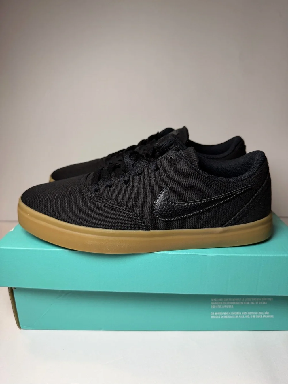 Nike SB Check Canvas Sneakers (6Y / 7.5W)